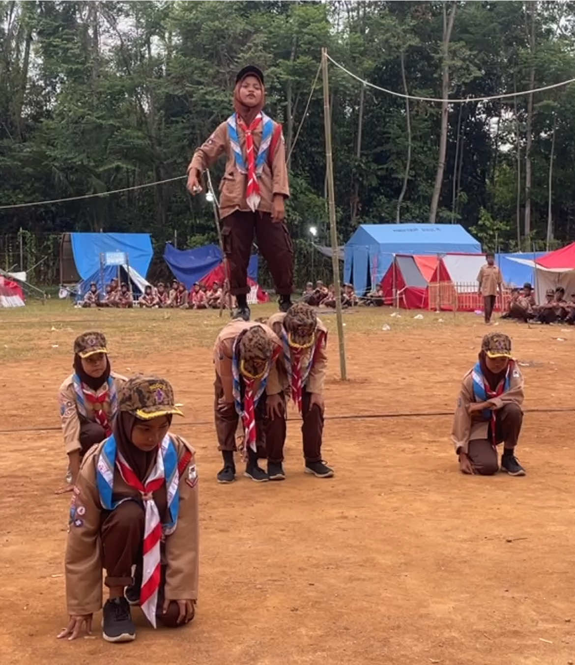 Membalas @saa!? Nih ada yang full, juara 1 yelyel pramuka putri 