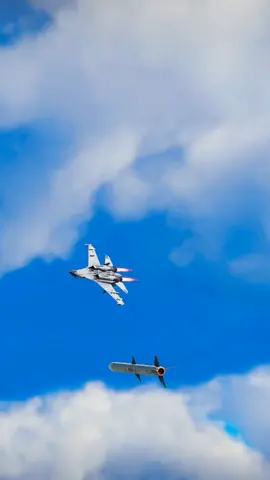 F-16 Shootdown Su-27 In War Thunder #Fighter_Jet #gamingvideos #simulatorgames #simulator #flightsimulator #dogfight #foryou #foryoupage #shorts #military #war #warthunder #warthunderaviation 