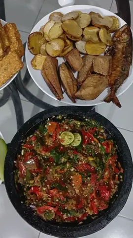 menu sederhana masakan rumahan #masakansederhana #menusederhana #masakansunda #masakankhassunda #vidiomakanan  #vidiomasakan #soundviral #berandatiktok #fyp  #fypシ  #sound 