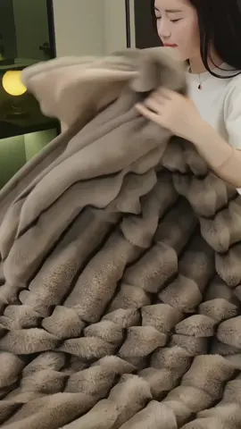 Chăn lông hồ ly thu đông kẻ sọc ngang , chuẩn hàng QC loại 1 full box#emhuongshop #chanlongtho #chanlongholy #chanlongtuyet #chanlongcuu #chanlongchon #chanlongholycaocap #chanlongsieucaploai1 #chanlongthocaocap #chanlongcuuchuvan #chanlongthococo #chanlonggiare #chanthudong #chanlongkengang #hottrend #hottrendtiktok #hottrend2023 #hottrend2024 #thinhhanh #trendingvideo #trendingtiktok #xuhuong #xuhuongtiktok #xuhuong2023 #xuhuong2024 