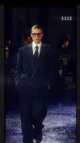 My name is Bella hadid ✨ #bellahadid #catwalk #Runway #star #model #bella #hadidsisters #outfit #iconic #edit #fit 