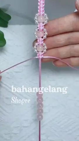 #bahangelang #tutorialgelang #diybracelet #tutorialdiy #balecraft #talishambala #aksesorisgelang #gelanghandmade #manikmanik #talisatincina #diyprojects #DIY #diyproject #diyideas #bracelet #bracelets #bracelete #string #summerbracelets #friendshipbracelets 