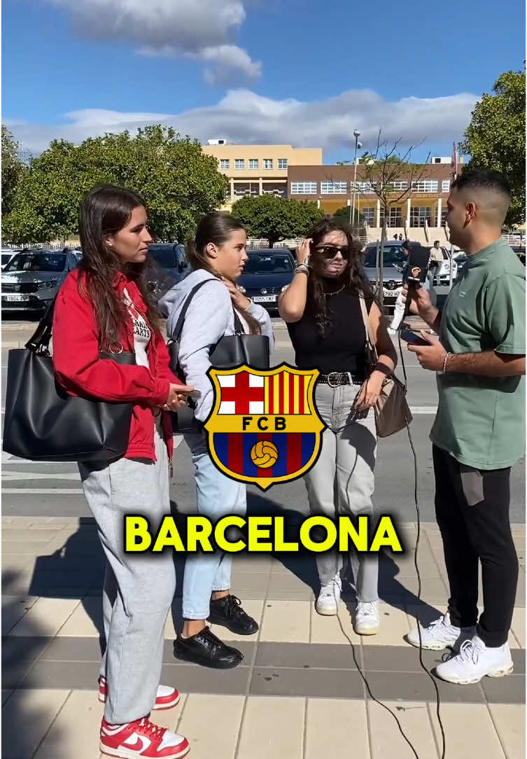 ¿Cual es el jugador mas guapo del BARCELONA? 😳😳 #dani_viness #emtrevista #futbol #barcelonafc 