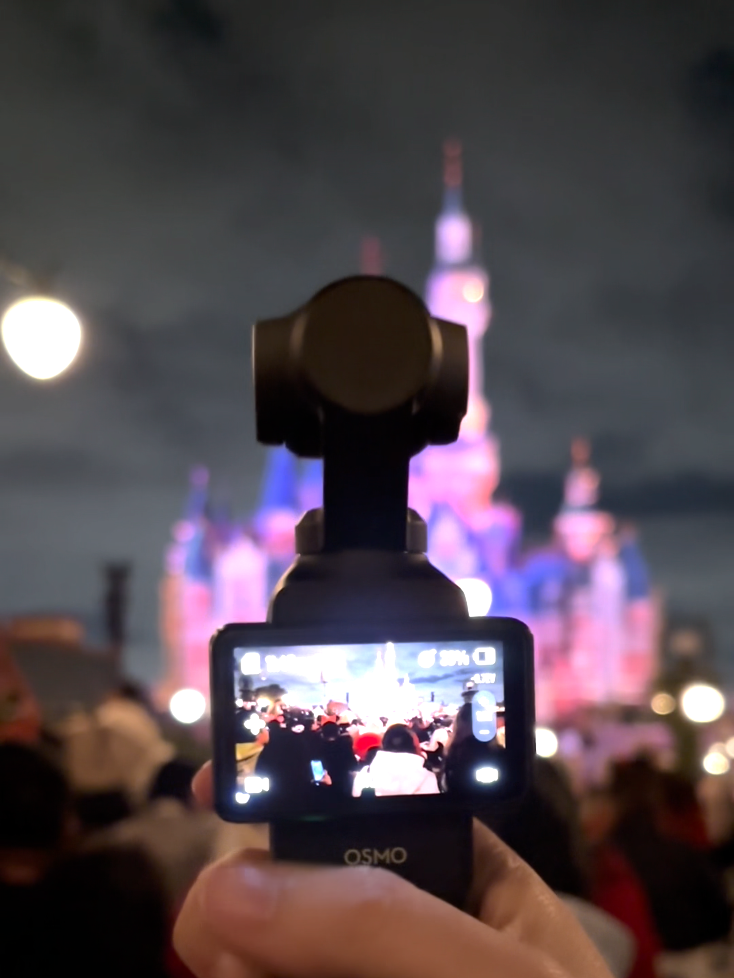Patience pays off—wait for the grand finale in Destiny! 🎇✨ Come enjoy the fireworks with me, captured perfectly on Osmo Pocket 3. 🎥  #OsmoPocket3 #Vlog #vlogcamera #Destiny #Fireworks #Fyp