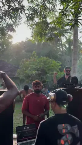 #දකුණේ_අපි_❤️🌍👽#trending #virel_video 👽❤️