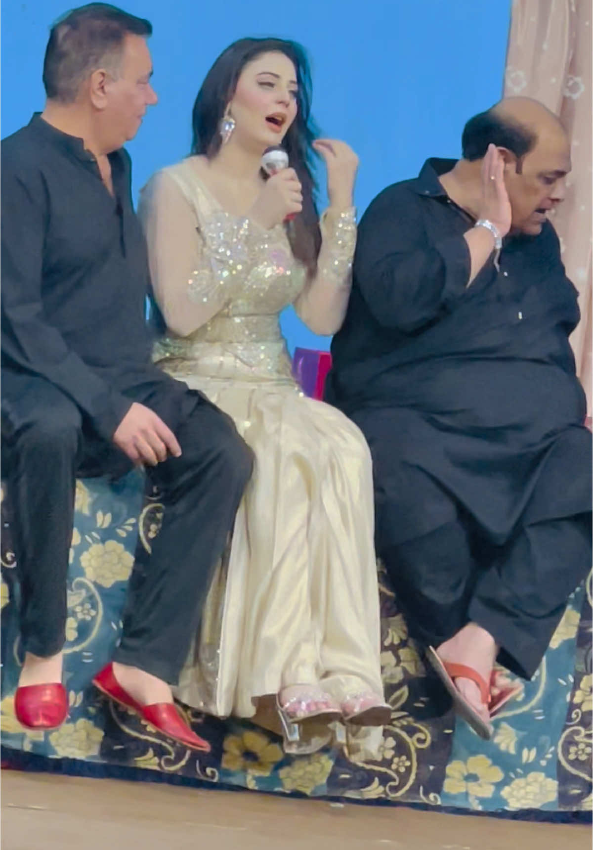 #HD #Drama_Clip_cute_little💕🥰 #Big_superstars_all mehfil theater Lahore #foryoupageofficiall❤️ #Viraltiktok🔥🔥 #viweslikeproblem🙏tiktoteam #foryoupageofficial💚💙  @Deedar Multani official 