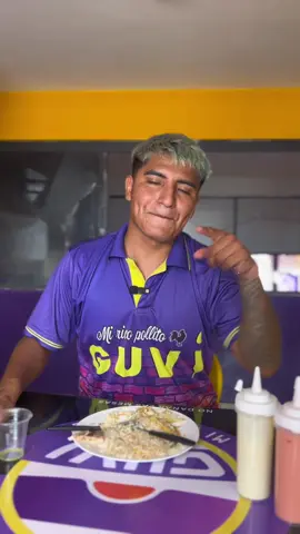 Muchas  gracias por venir apoyarme @PAMPEÑO 🍗🐥 #graciasporelmediomillon #santacruzdelasierra🇳🇬 #avenidaluján #miricopollito #joven#