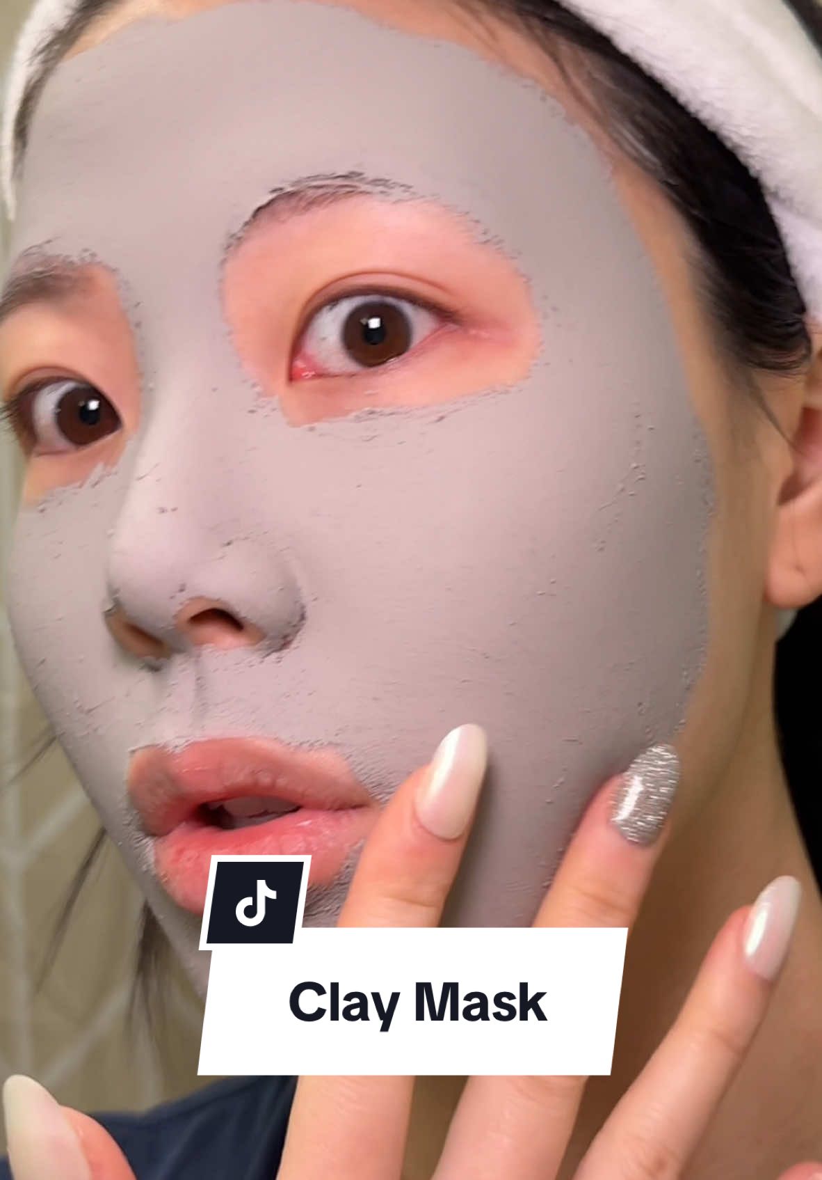 Watch me do 10-minute facial to get rid of my sebaceous filaments on my nose and chin. The Innisfree Super Volcanic Clay Mask is available on Amazon :3 #INNISFREE_partner #koreanskincare #porecare #koreanfacemask #claymask @Innisfreeofficial @Innisfree US @Amazon #CapCut 