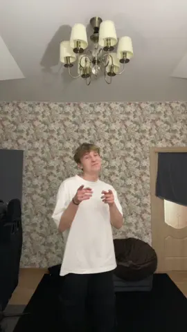 а дорогие отели они типа чем дороги? #егорнатс 