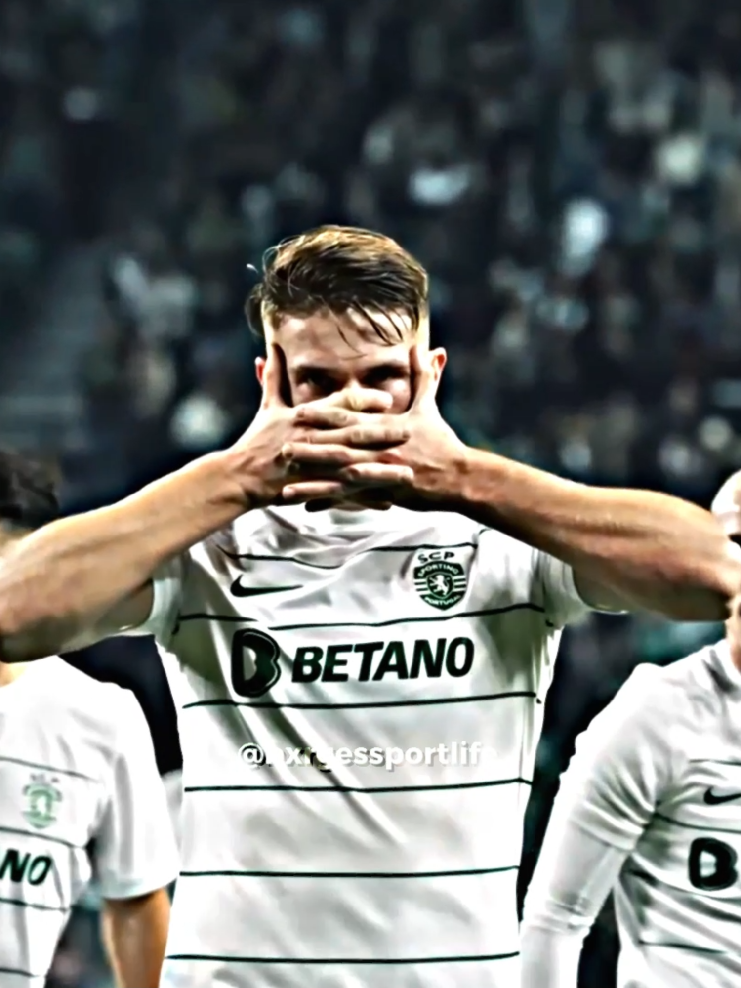 Simplesmente Viktor Gyökeres vs Manchester City com um Hat-Trick. 💀🔥 #viktorgyökeres #gyokeres #sporting #manchestercity #mancity #manchester #manchesterunited #city #united #portugal #inglaterra #england #hattrick #futebol #futebolbrasileiro #futeboleuropeu #futbol #footballtiktok #footbal #fut #viral_video #viralvideos #fyp #for #fouryou #messi #neymar #cristianoronaldo #haaland #vini #vinijr #realmadrid