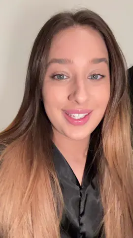 gifted by Macrene Actives    I’m in love with this tinted moisturizer! Its like BUTTER on my skin! It has light scattering pigments that adapt to your skin tone, talk about cool?! ☀️❤️ @macreneactives @sephora #macreneactives #sephora