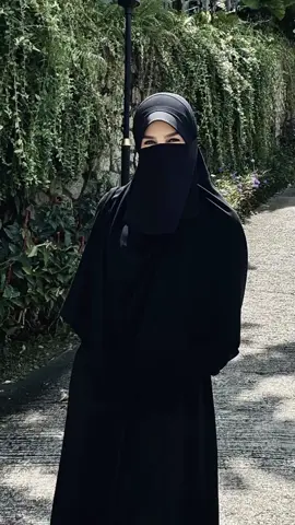 Nama saya Atiqah Yusof. Seorang wanita simple yang suka belajar dan cari ilmu.