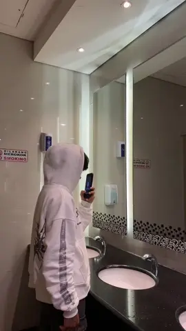 RILIS 8 NOVEMBER - JAM 18:00 WIB DI LIVE🫵🤩‼️ STAY TUNE - LIMITED EDITION🫵⚠️ #fotolive #zxycba #fyp #hoodiemenyala #hoodienyaladalamgelap #hoodieboxy330gsm #hoodieboxy 