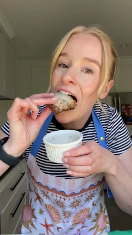 Crispy Pork Rice Paper Dumplings 🥟 (see below) Chuck these bad boys in the air fryer @ 200c for 15 minutes flipping halfway. Make sure to spray them with a little oil to ensure they are fully crunchy! Double wrapping I found not to be necessary but you can always do it for a more chewy texture 😋 #ricepaperdumplings #dumplings #wonton #porkdumplings #Recipe #EasyRecipe #recipeideas #recipeoftheday 