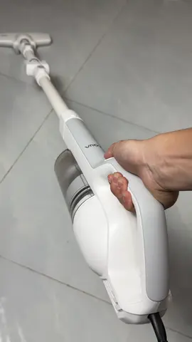 Máy hút bụi AQUA có thể gập 90 độ , lực hút 15.500PA với 600w, thiết kế đẹp, chắc chắn , dây dài 5m thoải mái sử dụng ,  bảo hành 12 tháng #mayhutbui #aqua #aquavietnam #mayhutbuicamtay 