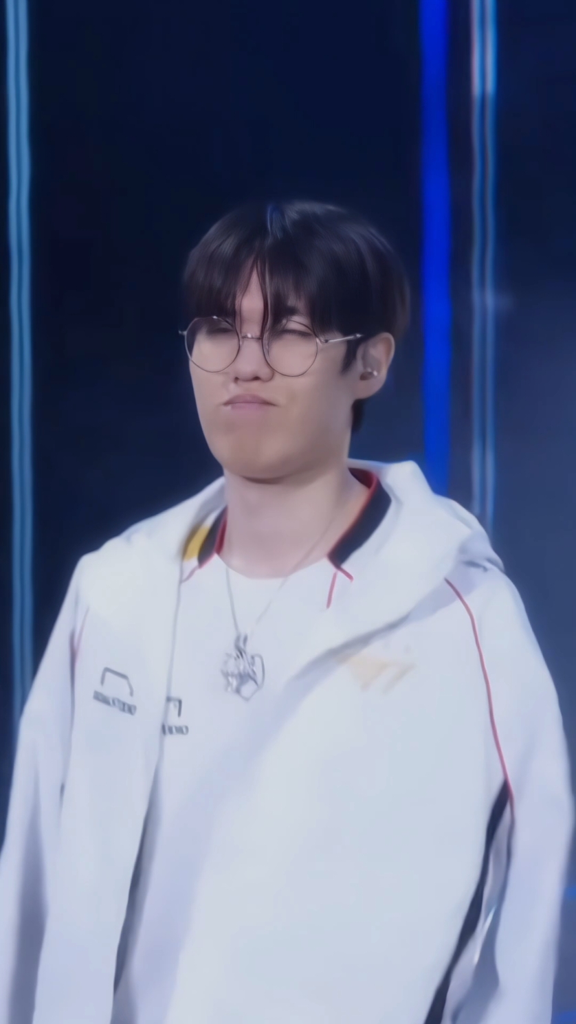 chỉ có ngông hơn, không có ngông nhất 😏 #oner #t1oner #moonhyeonjun #moononerhyeonjun #t1win #t1lol #t1fighting #worlds2024 #leagueoflegends 