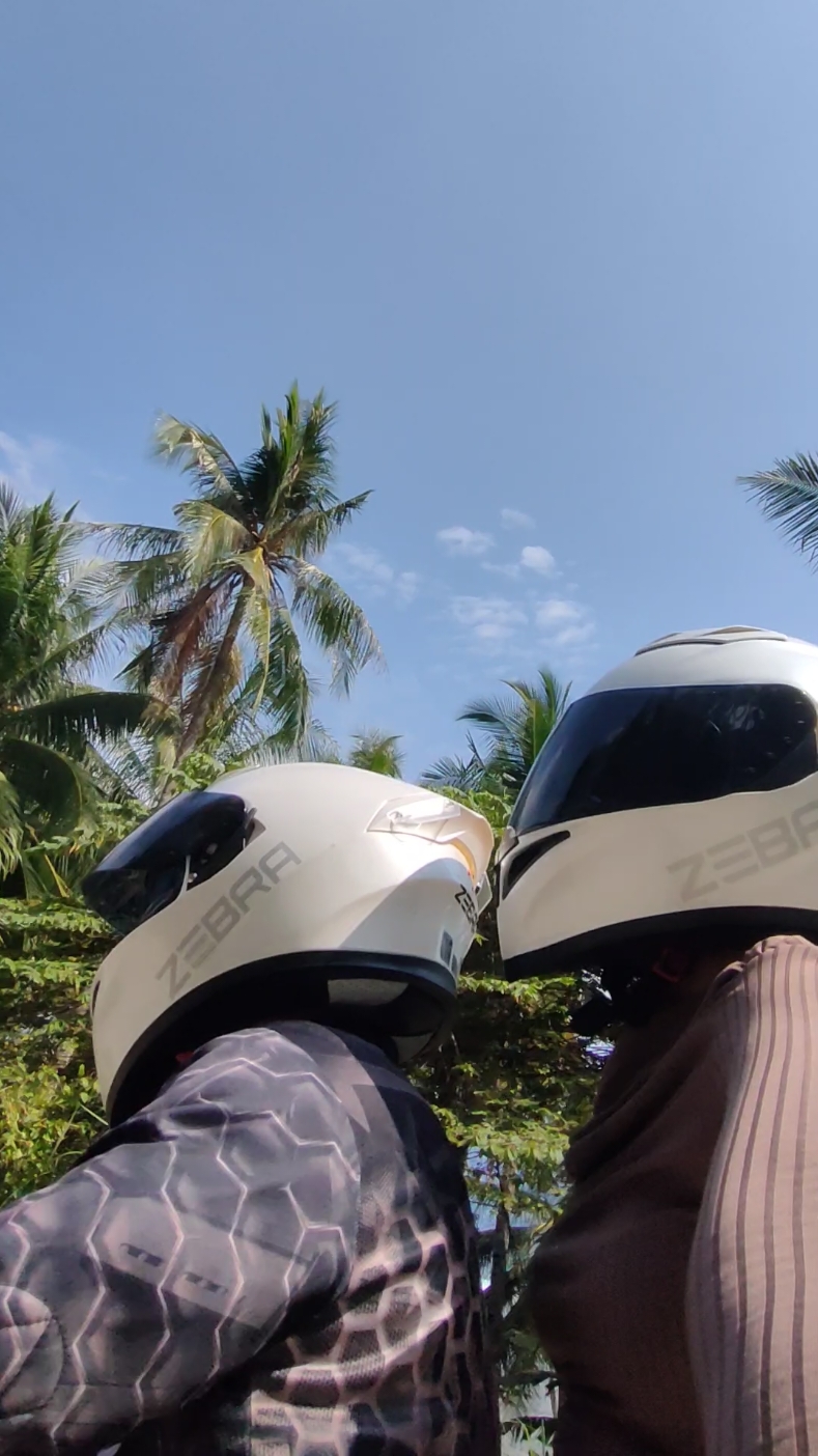 Worth it ang helmet🫶🥰 #couplegoals #couplehelmet #zebrahelmet #clicktheyellowbasket #fypシ #legittiktokaffiliate #fyppppppppppppppppppppppp 