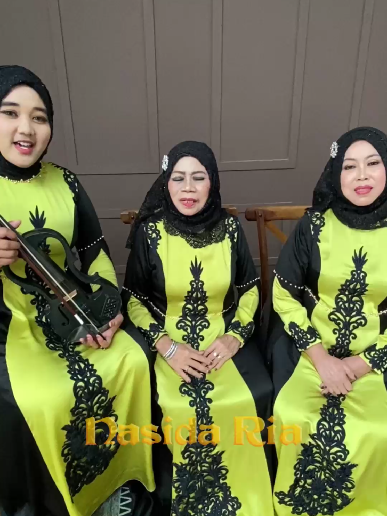Hai Hai warga Bumijawa Tegal!! Jangan lupa yaa besok Kamis, 07 November 2024 jam 2 siang, Nonton Bunda dalam rangka Walimatul Khitan M. Satriyo Piningit (putra Bp. Pamor Wicaksono) di Lapangan Desa Bumijawa, Kab. Tegal. Gas🔥🔥 rapatkan Barisan!! #nasidaria #nasidariasemarang #qasidah #sholawat #infomanggung #tegal #tegal24jam #infotegal