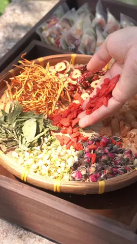 Từ ngày dùng trà đông trùng 7 vị này cảm giác ăn ngủ tốt hơn, tinh thần thư thái làm việc hiệu quả hơn#tratiemanyen #tra #dongtrunghathao #nuocuongboduong 
