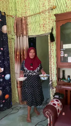 Gon mangan koh #fypシ゚viral #emak2hits #dagelanjowo #fypシ゚viral🖤tiktok☆♡ #tegal 