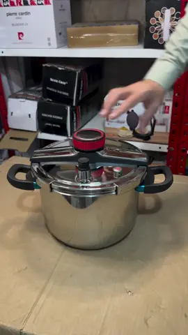 Heavy Duty Pressure Cooker #pressurecooker #heavyduty #ricecooker #fyp #foryou #stainlesssteel #fastcooking #highquality #safecooking 