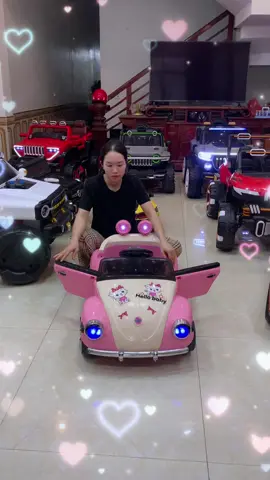 Xe ô tô cho bé gái #xetreem #xedienchobe #dochoitreem #xedienchobegai #otochobe 