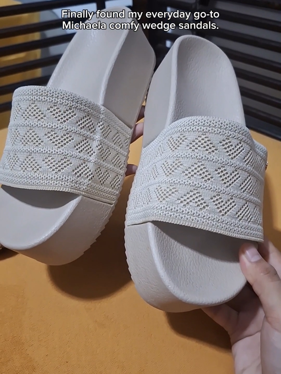 Worth it! Ganda ng style and color. #michaela #sandals #shoes #shoesforwomen #wedgesandals 