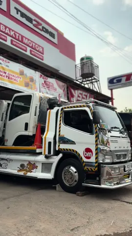 Velg karo ban e jan idaman pol 😎 #truckmodifikasi #cantermania #cantermodifikasi #komunitastrukindonesia #komunitastruckmalang #fypシ 