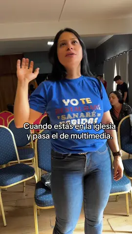 Cuando estás en la iglesia y pasa el de multimedia🤭😂 #renacertucasachile #humorcristiano #Iglesia #virals 