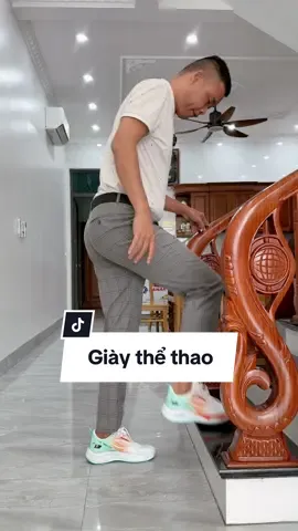 Giày thể thao này ai cũng đi được các bạn à #hiepga #LearnOnTikTok #review #giaythethao #giaynam #sneakers 