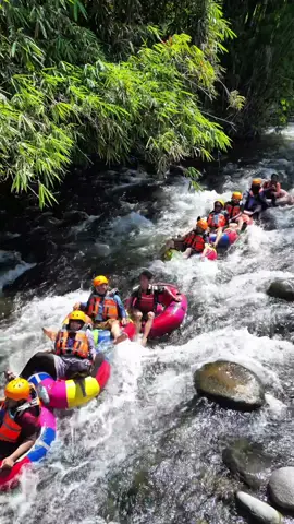 Membalas @Munawarah17 -PESONA LOKSADO RIVER TUBING- 📩Reservasi : 0822-8888-8412 💰Harga :  - Easy : 50k/org - Medium : 70k/org - Extream : 120k/org - Hard Extream : 250k/org 📸 Dokumentasi : - Jalur Easy / Medium : 100k - Jalur Extream : 120k Tiktok : @PESONA RIVER TUBING LOKSADO  Buat kalian yg nginap di Villa / Homestay Pesona Meratus Wajib pesan disini ya guys, karena mereka bisa aturkan jadwal agar ga kena extra charge kamar.  #rivertubingloksado #loksado #holiday #liburanloksado #wisataloksado #hss 