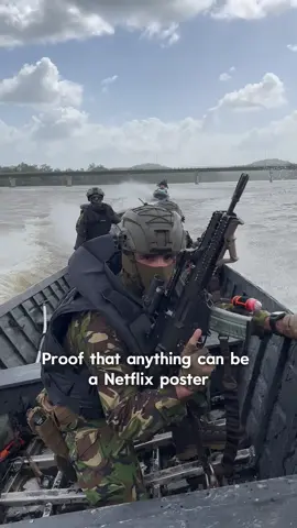 Qui regarderait le film ? #albumcover #CapaDeAlbum #gign #agign #guyane #intervention #militaire #armee #gendarmerie #gendarmeriebaionale 