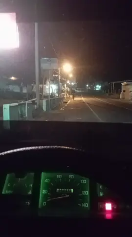 lintas tengah lampung dimalam hari #bukitkemuning #lampung #l300_pickup 