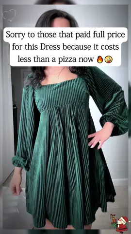 Best choice for Christmas 💕💕🎄 #fyp #foryoupage❤️❤️ #asvivid #dresses #plussize #plussizefashion #christmas 