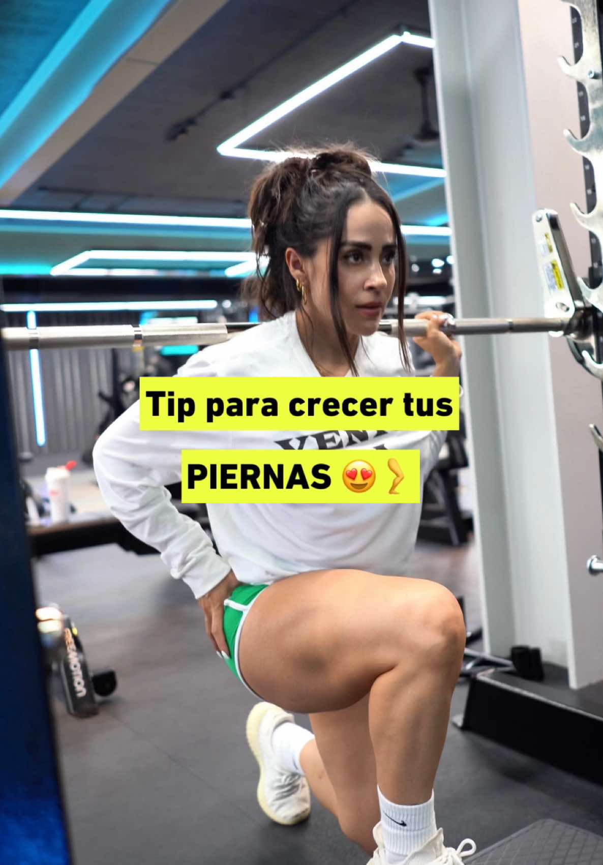Esto es un poco de lo que puedes ver en mis programas en línea disponibles en aleestefania.com 😍💪🏻📝  #cuadriceps #rutinas #gym #hipertrofia