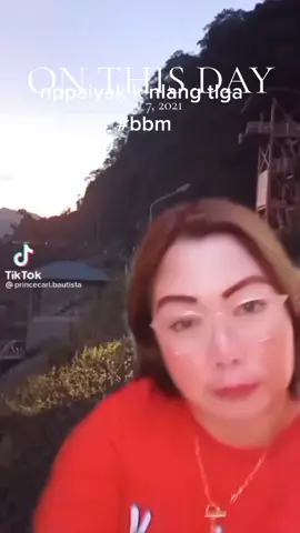 #onthisday grabehbsupporr q Sau bebeeym DHL kay Inday sara...kht sarlling pera namin ginagastos KC nga akala q totoo ka sa vp namin un pala HND...pero ok lang atleast alam na namin...solid duterte parin km 👊💚👊