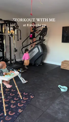 Still trying to figure out a workout routine but any movement is better than nothing🫡love u guys!!💞#workoutroutine #workoutfromhome #homegym #momworkout #MomsofTikTok #fyp #fypシ #Fitness #postpartum #postpartumbody 