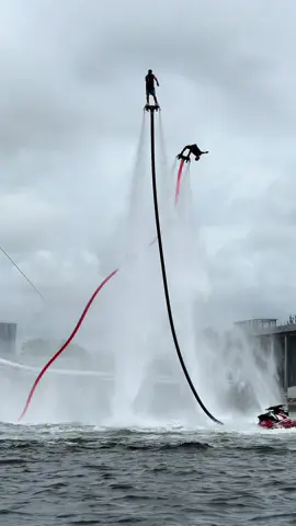 The set up VS the shot 🤩 #flyboard 