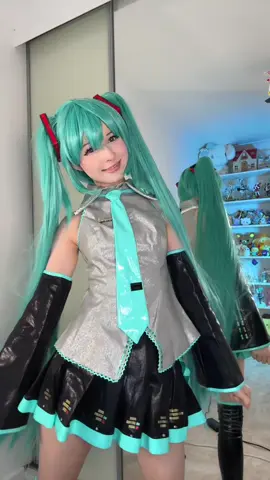 STOP SCROLLING! Let Miku dance 🕺 #hatsunemiku 