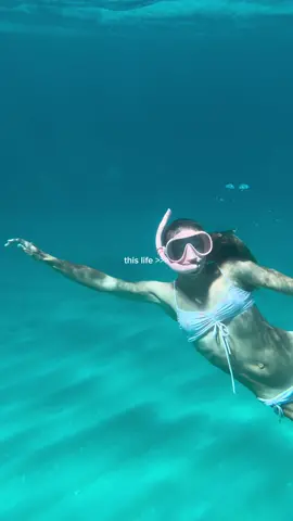 can't wait to watch the new episodes tomorrow!! #obxlife #poguelife #islandlife 