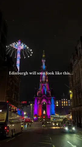 Looking for things to do in Edinburgh soon?! Edinburgh’s Christmas market starts on 15th November 🎅🏻 Who’s heading?! #scotlandtiktok #edinburgh #edinburghchristmas #christmastiktok #edinburghscotland #visitscotland #scottish #christmastok 
