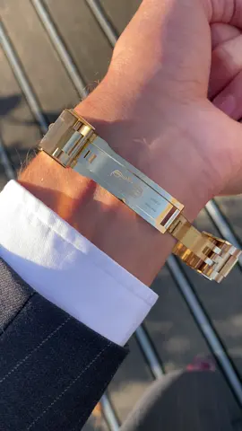 💰: Rolex Daytona in Yellow Gold with Black dial, brand new 2024, full set, priced at the Dutch retail price of €42.800,- (cheapest EU, be quick).  - #RolexDaytona #Daytona126508 #YellowGoldDaytona #126508 #Rolex126508 #daytona #RolexWatch #LuxuryWatches #RolexStyle #DaytonaGold #RolexLover #BlackDialDaytona #RolexCollector #LuxuryLifestyle #RolexForSale #RolexAddict #LuxuryTimepieces #ExclusiveWatches #RolexCommunity #InvestInLuxury #RolexMarket #HighEndWatches #LuxuryMenStyle #RolexDaily #RolexObsessed #RolexPassion #TimepiecePerfection 