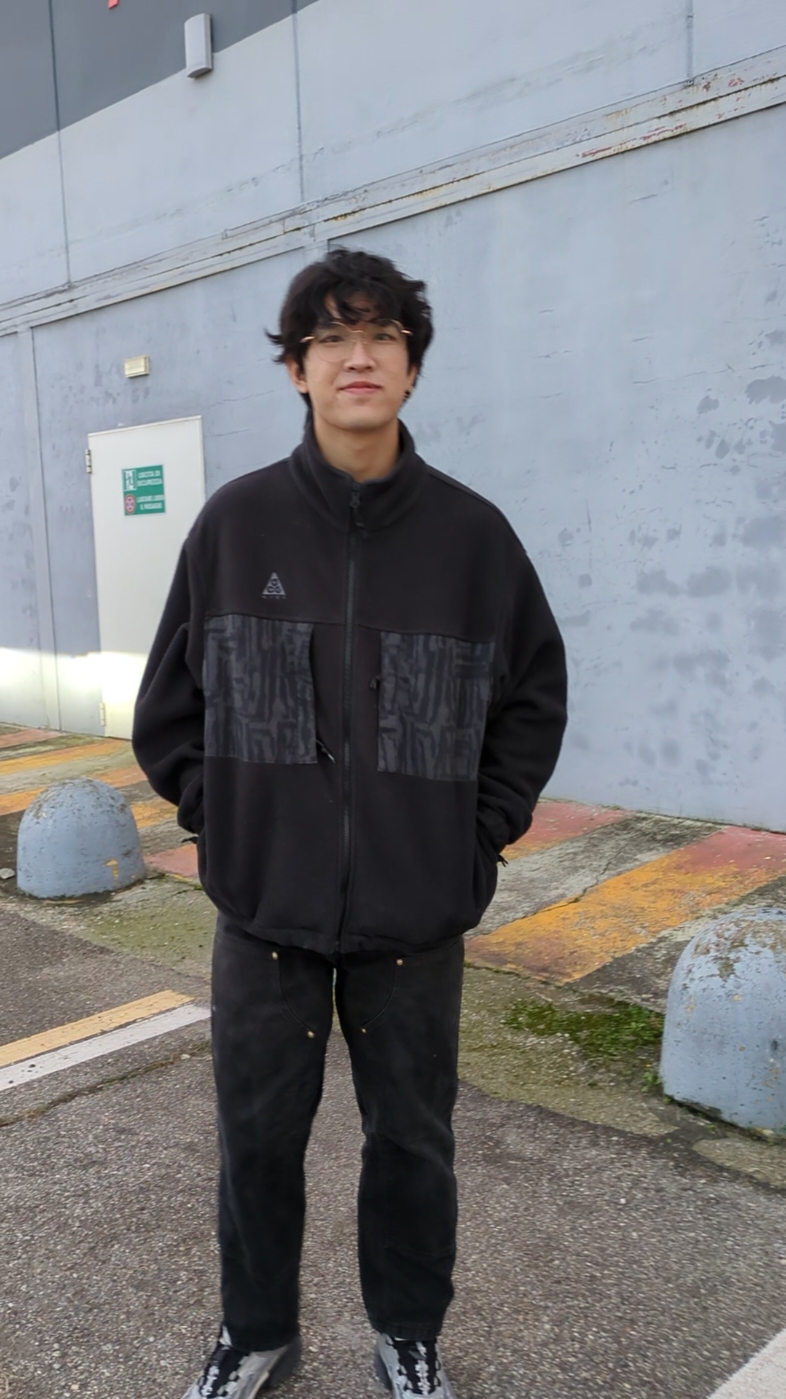 @Liuu02 andate a vedere il suo profilo che lui è timidino e non posta mai 🫰🏻 #amwflove #amwf #asianbaby #amwfcouple #chinese #cinese #kpop #asianboy #asianboyfriend #mixedcouple #coppiamista #seungmin #straykids 