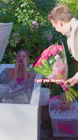 Was NOT expecting that 😭🥹 The sweetest surprise 🥲🥰 #surprise #hubby #cute #icequeen #icebath #coldplunge #motherdaughter #husband #wifey #ice #roses #flowers 