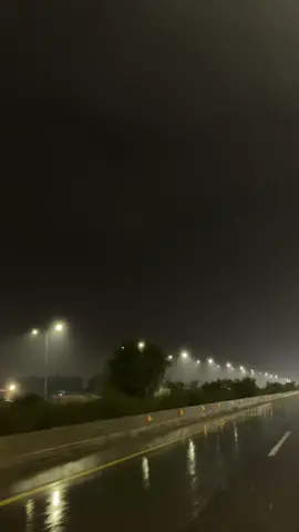 استهلت مره ثانيه⛈️⛈️#سكاكا_الجوف #سكاكا #مطر #اكسبلور #تصويري 