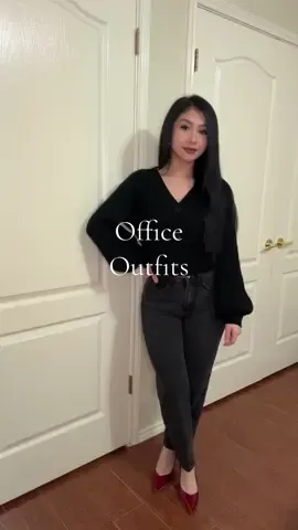 Outfit inspo for the office ✨🖤 #fyp #foryouu #officeoutfit #outfitinspo #businesscasual #outfit #OOTD @TORY BURCH @Coach 