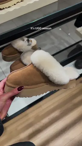 Can’t choose my favourite #ugg #uggs #uggseason #uggslippers #uggboots #winterfashion #autumn #autumnoutfits #wishlist 