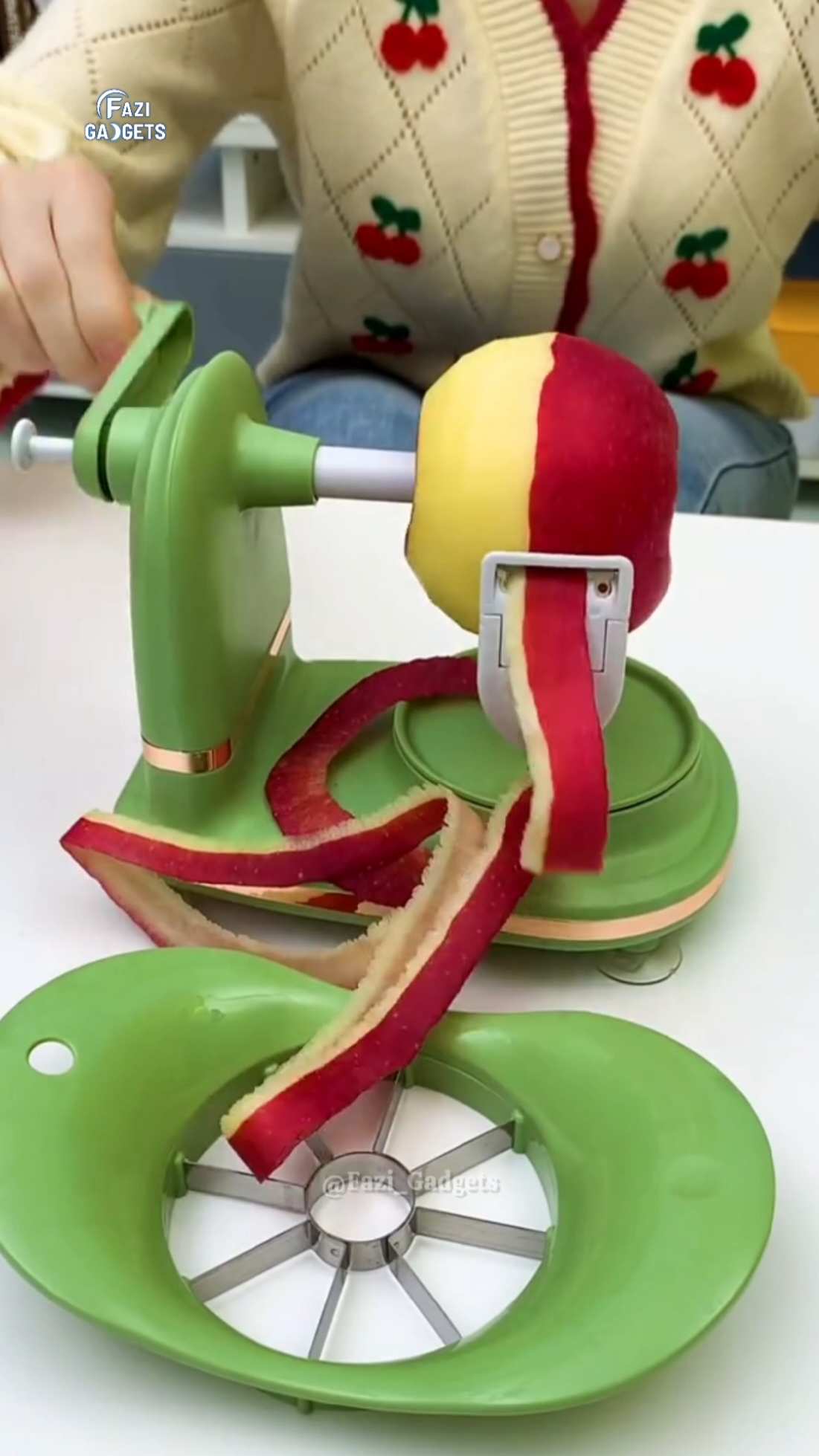Peeling Apples Product link in bio #fyp #viral #foryou #foryoupage #viral_video 