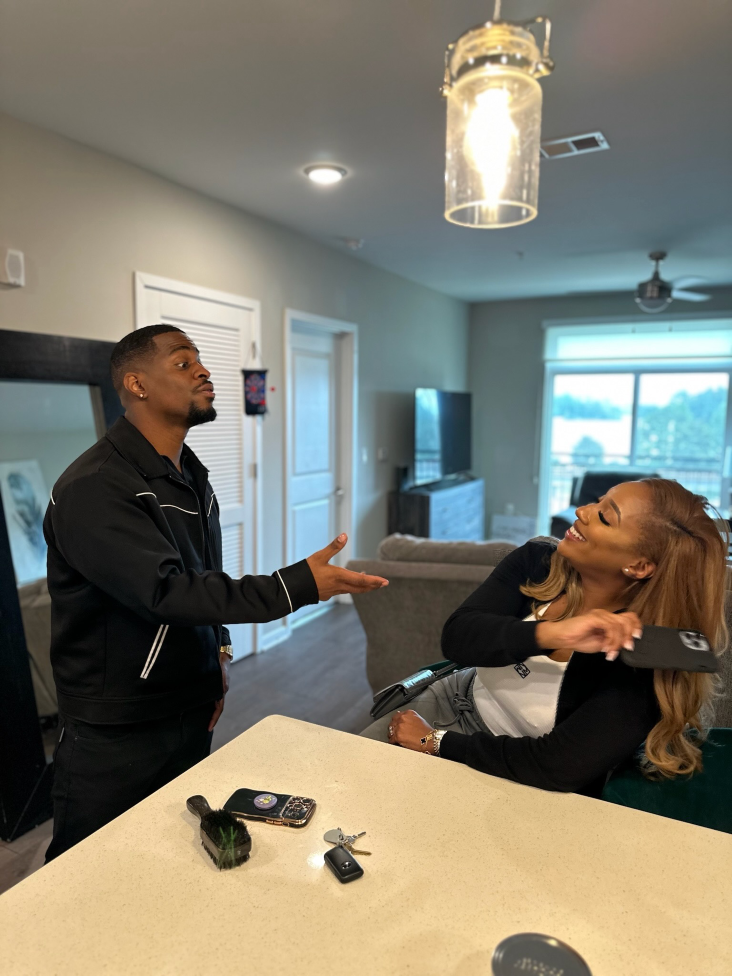 When Latotsy goes through Phill’s phone! #God #Jesus #Jesusispoppin #Jesusbeenpoppin #kountrywayne #letthatsizzleinyourspirit #helpisontheway #love #philliphudson