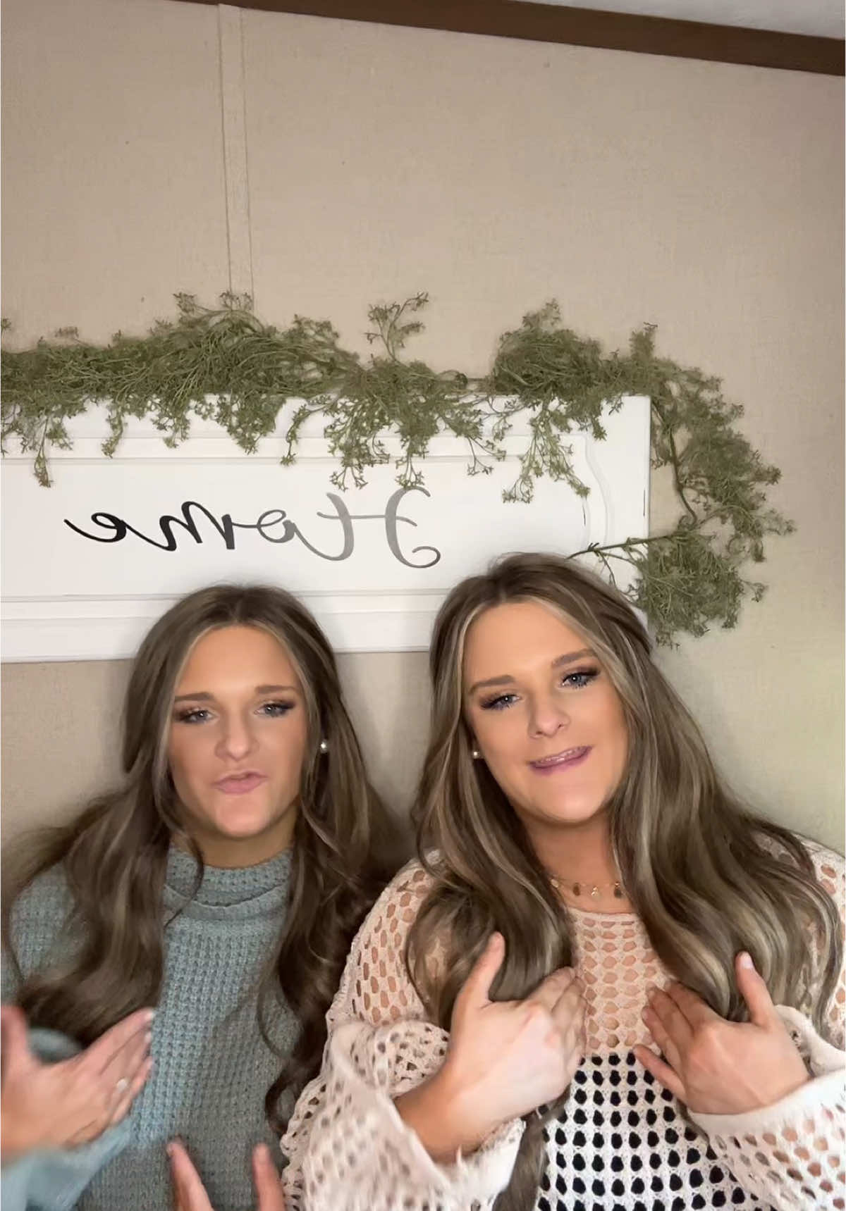 Bestie👯‍♀️❤️ #twins #fyp #bestfriend #CapCut 